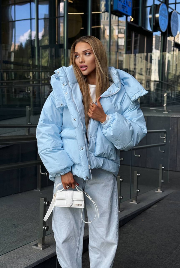 Пуффер з великими кишенями